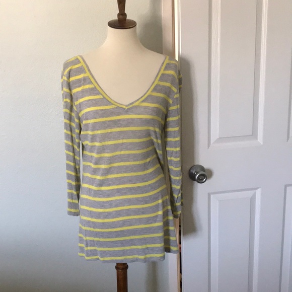 Cabi - Picture 1 of 4